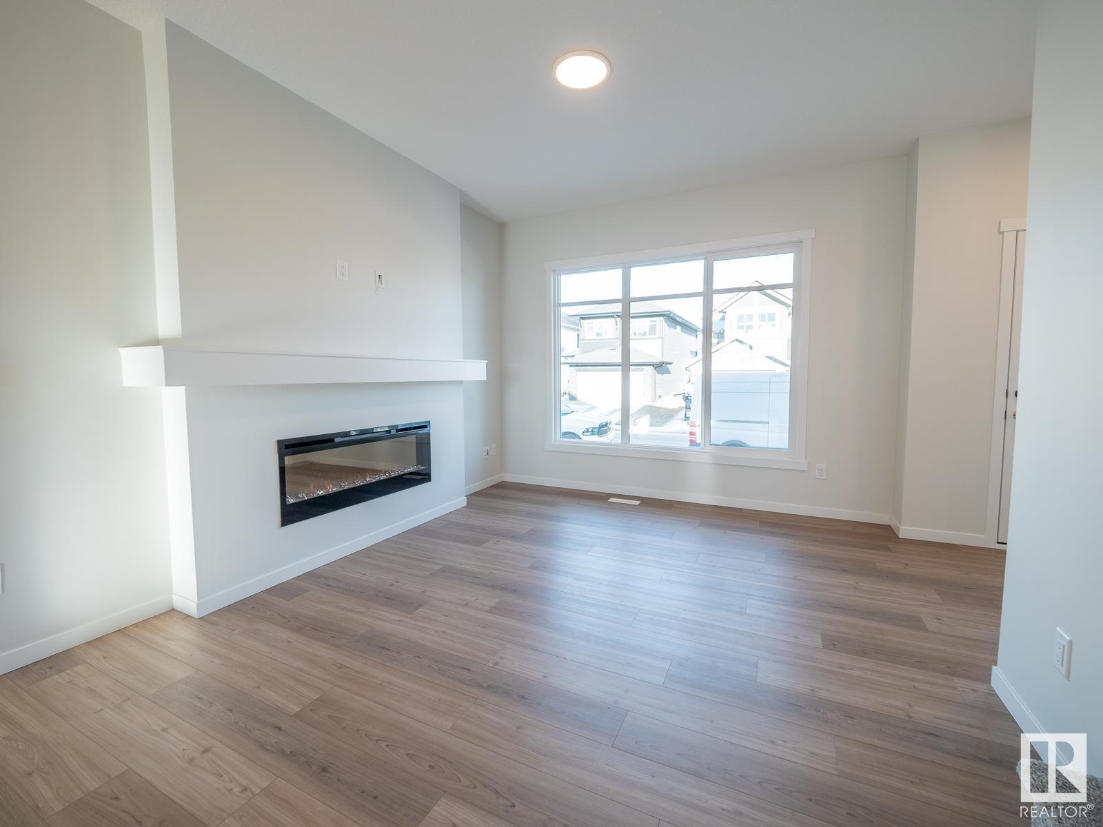 Property at 608 174 AV NE image 5