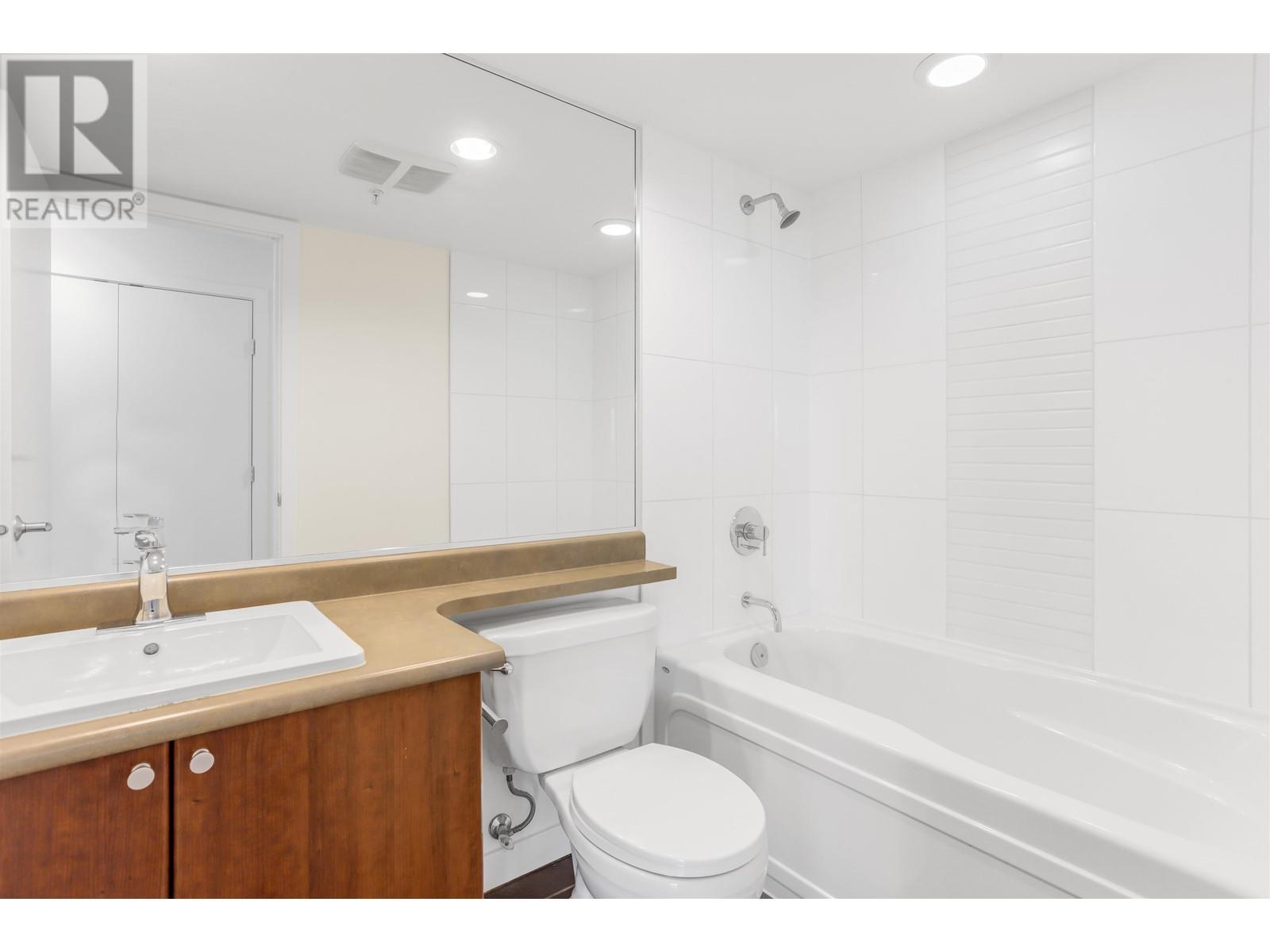 Listing Picture 13 of 19 : 1703 7088 SALISBURY AVENUE, Burnaby / 本拿比 - 魯藝地產 Yvonne Lu Group - MLS Medallion Club Member