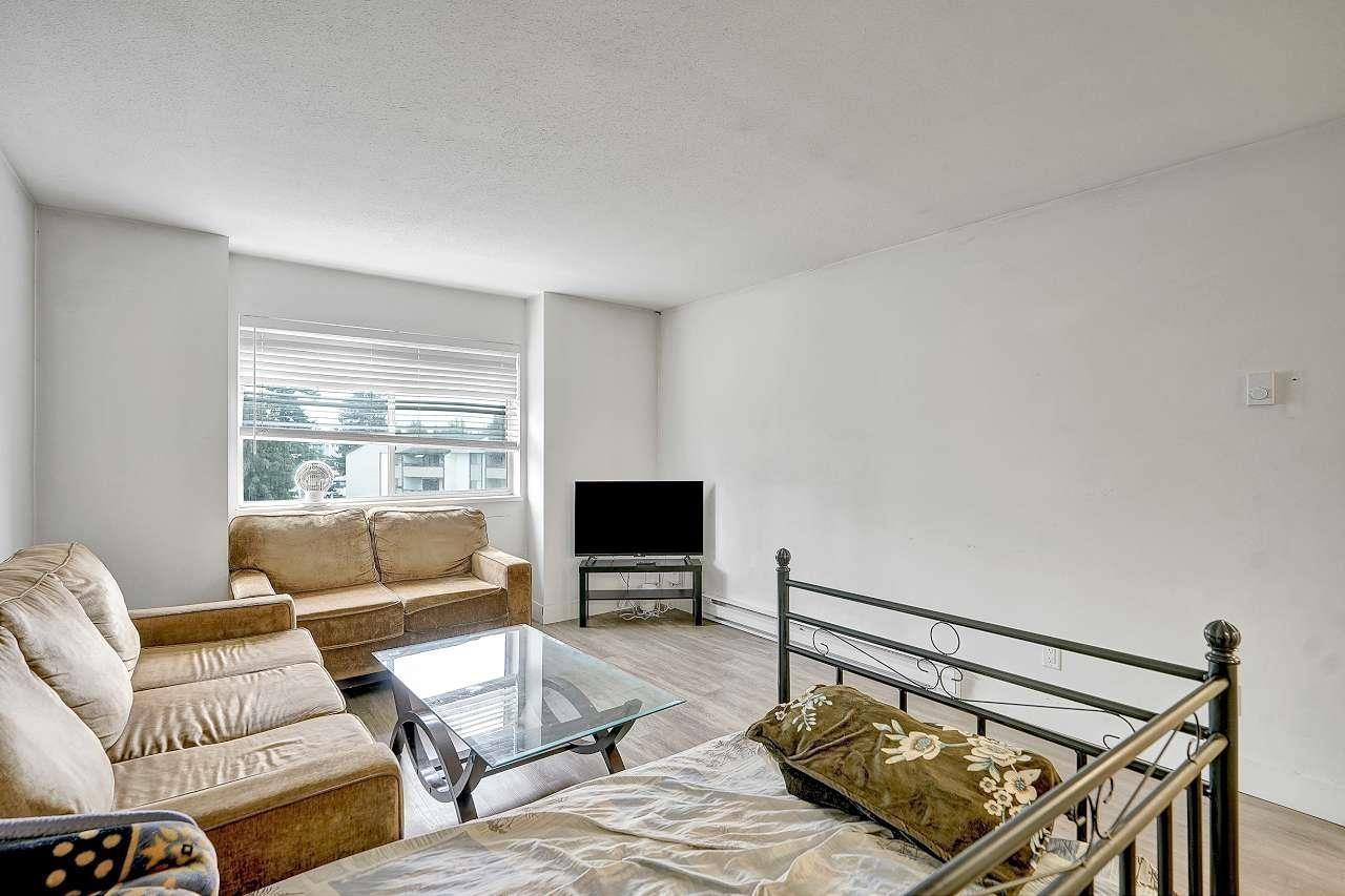 Property at 310 2535 HILL-TOUT STREET image 4