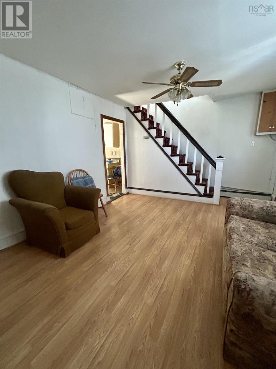 16 Forest Street, Inverness, Nova Scotia  B0E 1N0 - Photo 10 - 202504084
