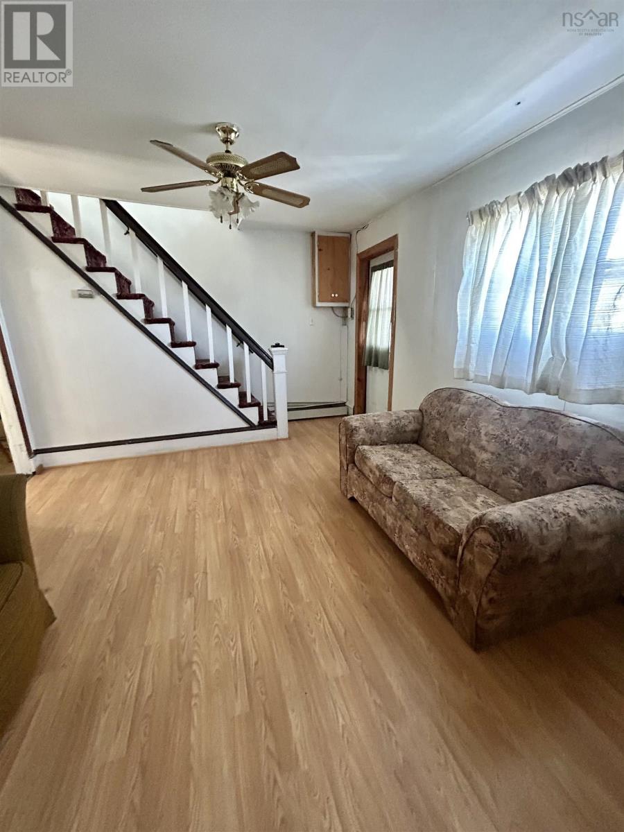 16 Forest Street, Inverness, Nova Scotia  B0E 1N0 - Photo 9 - 202504084