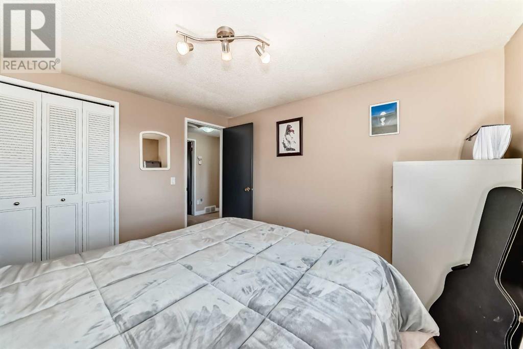 303 Edgehill Drive, Calgary, Alberta  T3A 2S2 - Photo 35 - A2197425