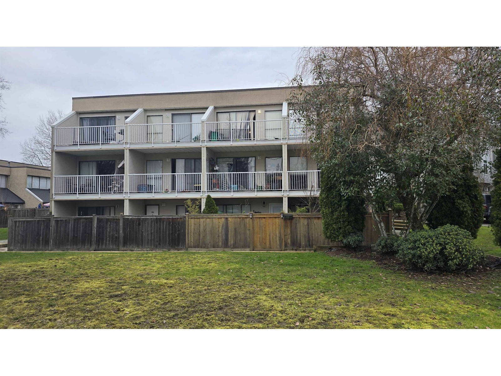 Property at 73 17712 60 AVENUE image 3