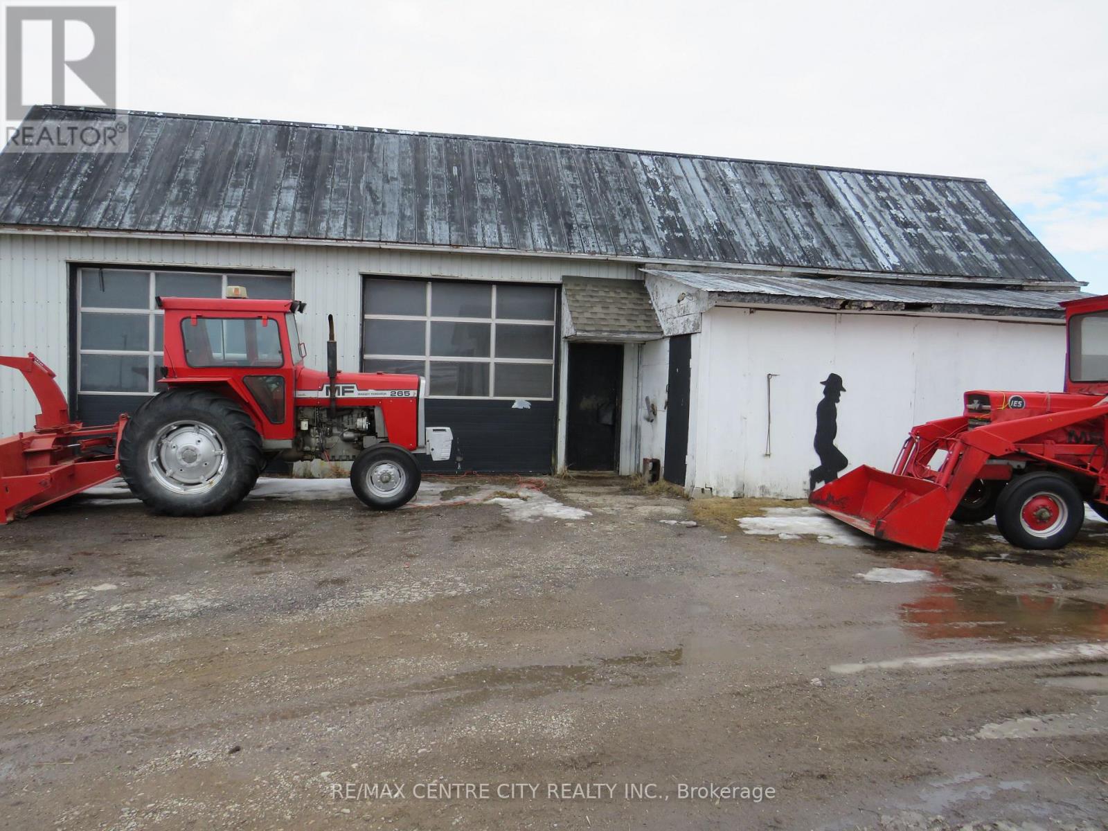 4462 Egremont Drive, Adelaide Metcalfe, Ontario  N7G 3H6 - Photo 10 - X12000151