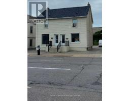 82 CENTRE STREET N, Oshawa, Ontario