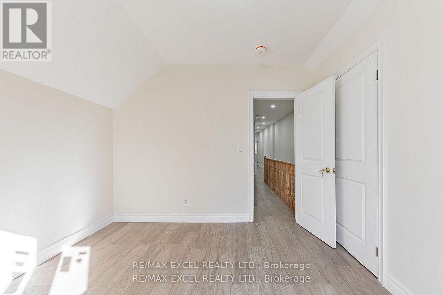 75 Harvie Avenue, Toronto (Corso Italia-Davenport), Ontario  M6E 4K4 - Photo 22 - W12000165