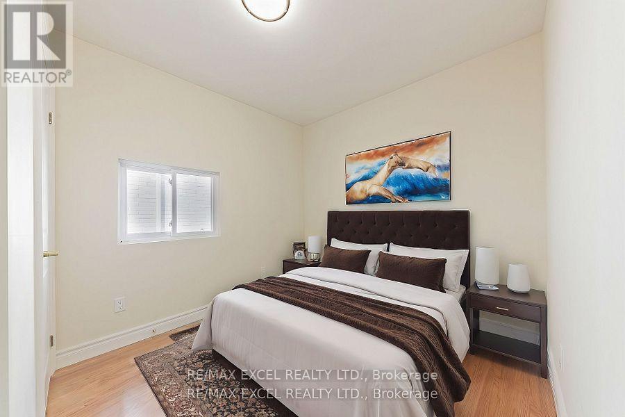 75 Harvie Avenue, Toronto (Corso Italia-Davenport), Ontario  M6E 4K4 - Photo 23 - W12000165