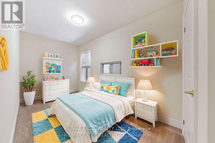 75 Harvie Avenue, Toronto (Corso Italia-Davenport), Ontario  M6E 4K4 - Photo 26 - W12000165
