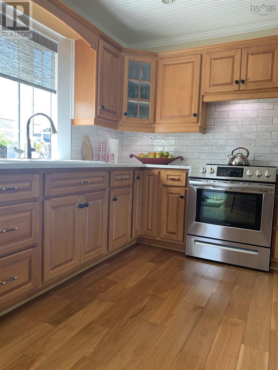 17873 Ns-316, Country Harbour, Nova Scotia  B0H 1J0 - Photo 3 - 202504088