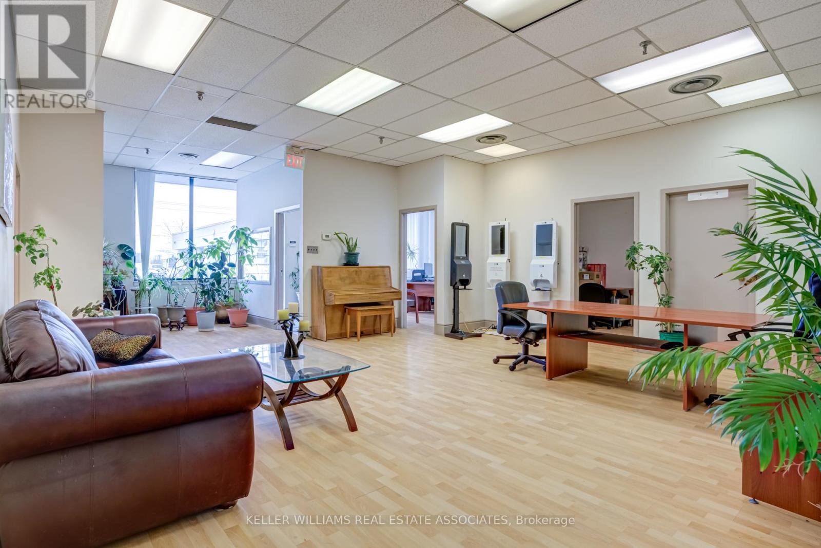 Unit 4 - 6480 Viscount Road, Mississauga, Ontario  L4V 1H3 - Photo 6 - W11970676