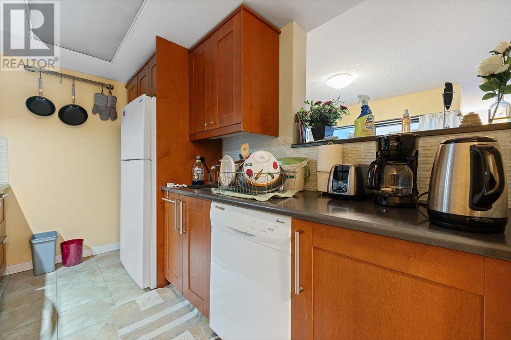 404 238 Alvin Narod Mews, Vancouver, British Columbia  V6B 5Z3 - Photo 10 - R2973238