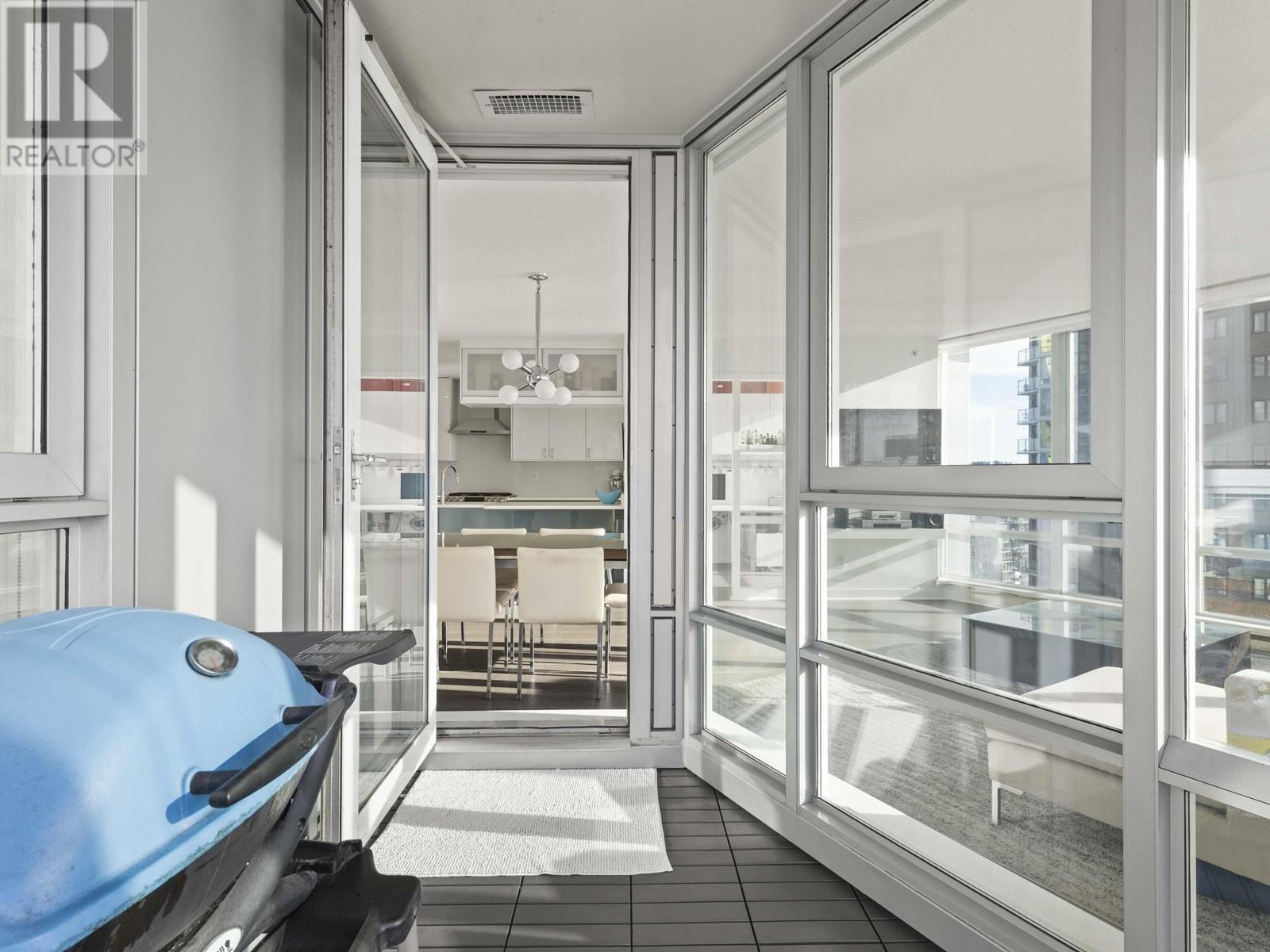 Listing Picture 23 of 40 : 2303 1438 RICHARDS STREET, Vancouver / 溫哥華 - 魯藝地產 Yvonne Lu Group - MLS Medallion Club Member