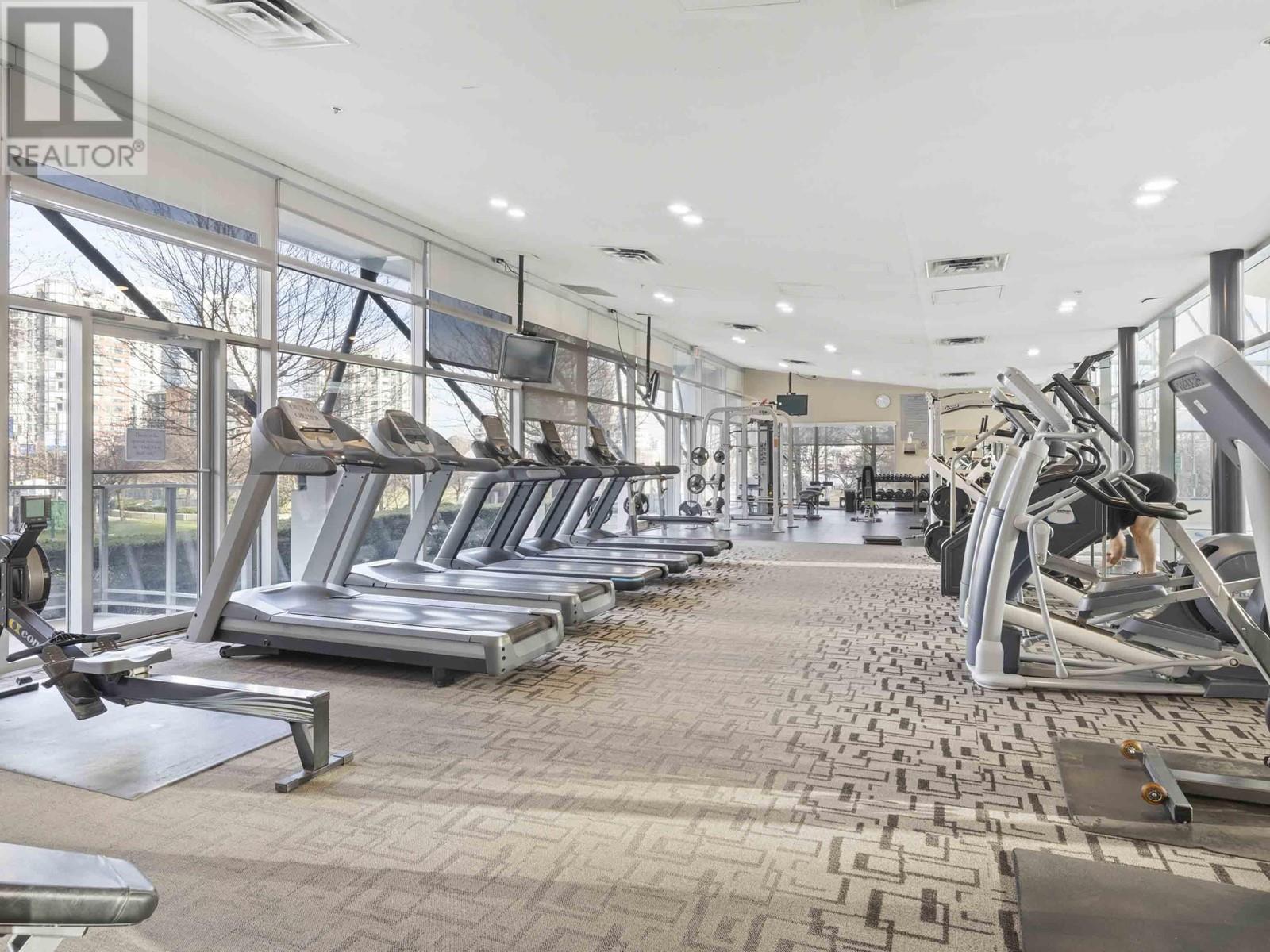 Listing Picture 36 of 40 : 2303 1438 RICHARDS STREET, Vancouver / 溫哥華 - 魯藝地產 Yvonne Lu Group - MLS Medallion Club Member