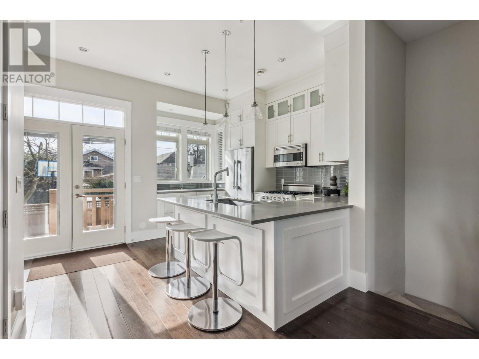 2806 W 7th Avenue, Vancouver, British Columbia  V6K 1Z6 - Photo 11 - R2973296