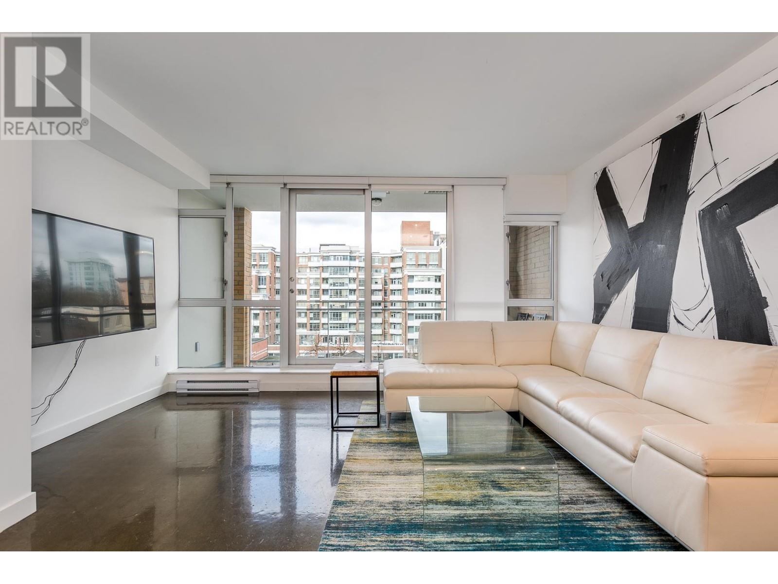 714 221 Union Street, Vancouver, British Columbia  V6A 0B4 - Photo 2 - R2973303