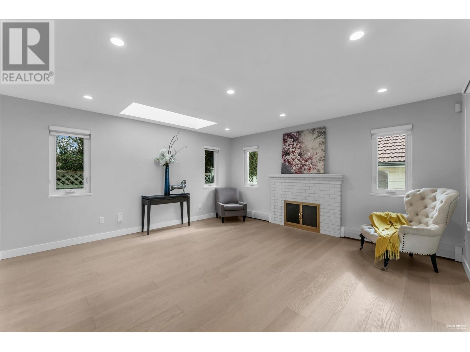 2052 W 44th Avenue, Vancouver, British Columbia  V6M 2E9 - Photo 15 - R2973258