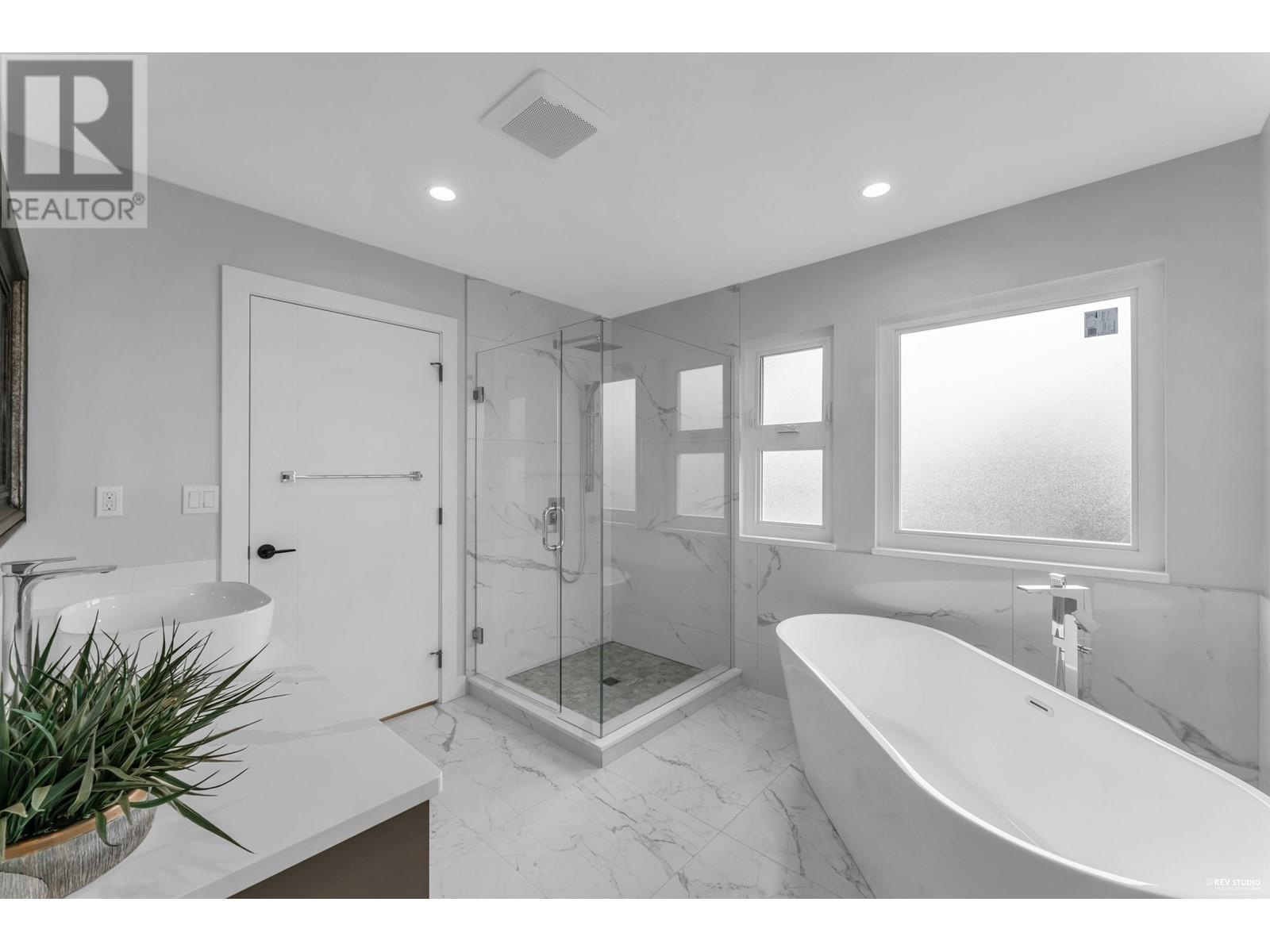 2052 W 44th Avenue, Vancouver, British Columbia  V6M 2E9 - Photo 28 - R2973258