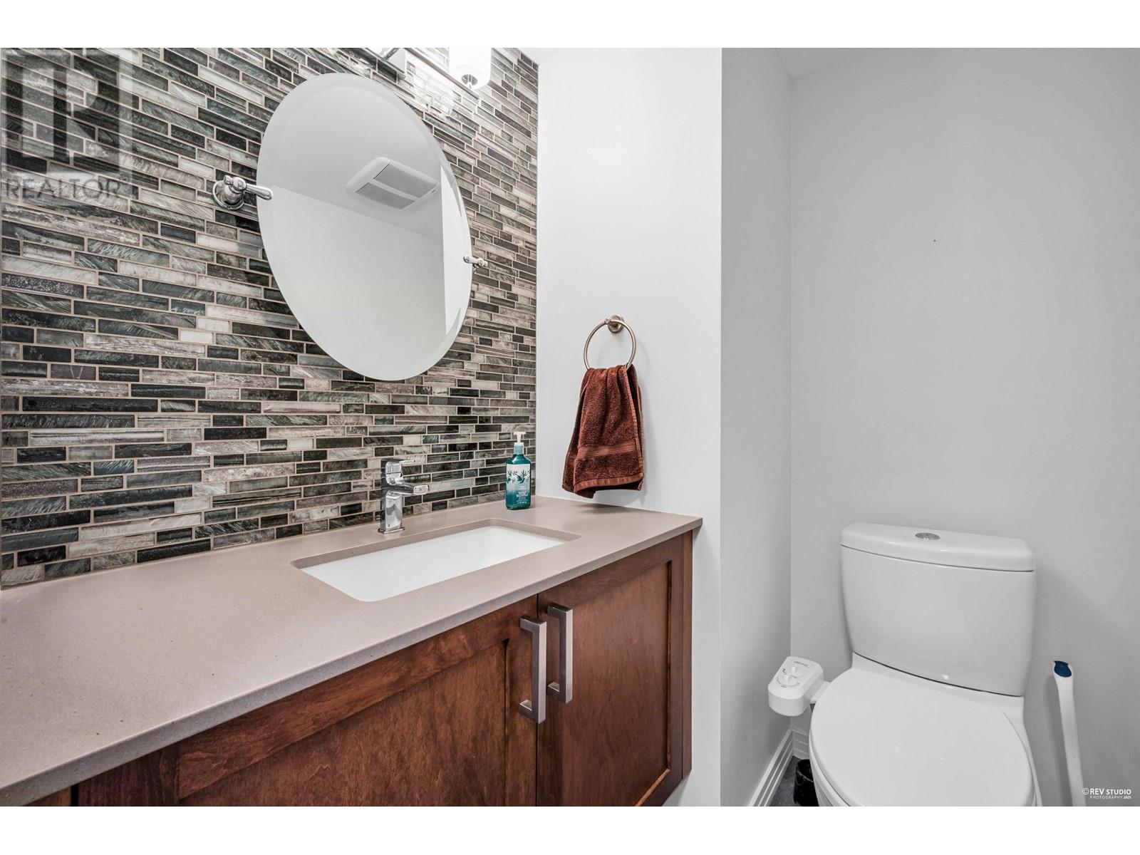 1346 Lansdowne Drive, Coquitlam, British Columbia  V3E 1K6 - Photo 15 - R2973259