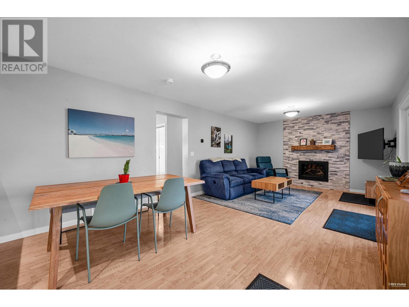 1346 Lansdowne Drive, Coquitlam, British Columbia  V3E 1K6 - Photo 9 - R2973259