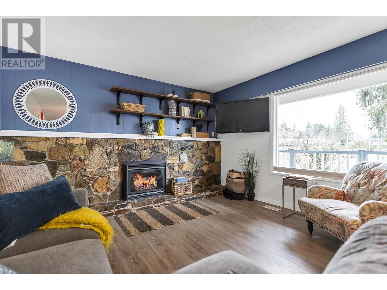 Property at 11348 MELVILLE STREET image 4