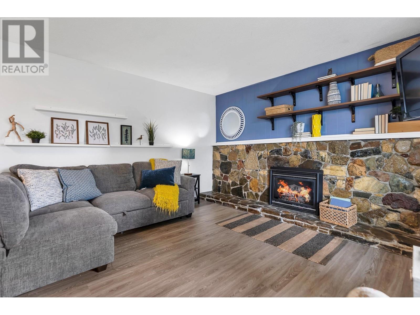 11348 Melville Street, Maple Ridge, British Columbia  V2X 1P6 - Photo 6 - R2973264