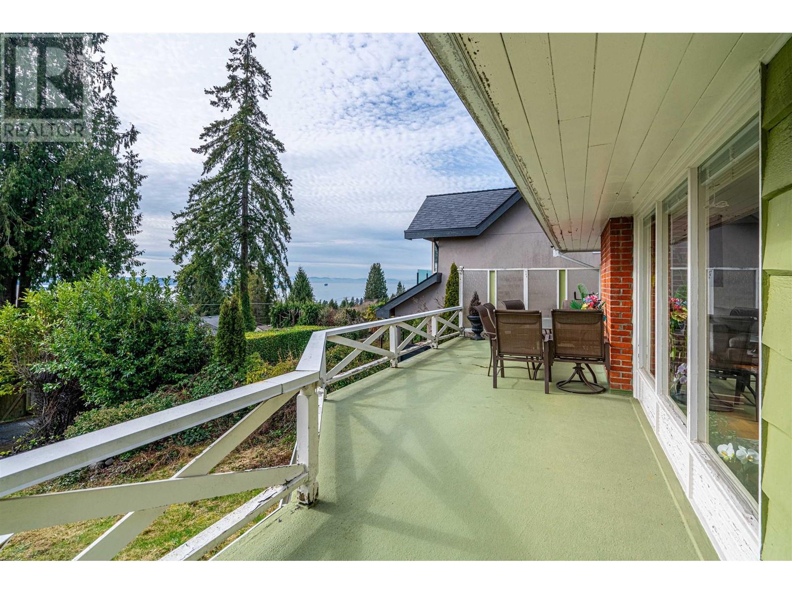2150 Nelson Avenue, West Vancouver, British Columbia  V7V 2P7 - Photo 10 - R2973300