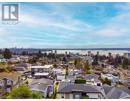 2150 NELSON AVENUE, West Vancouver, British Columbia