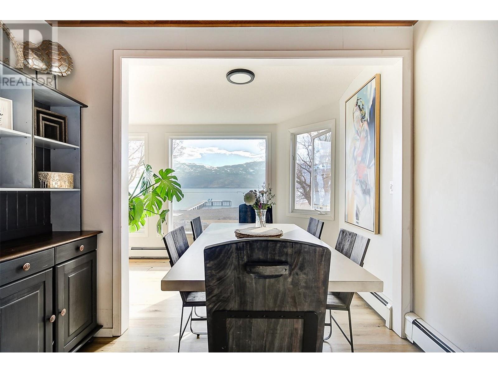 Property at 1879 Jennens Road image 2