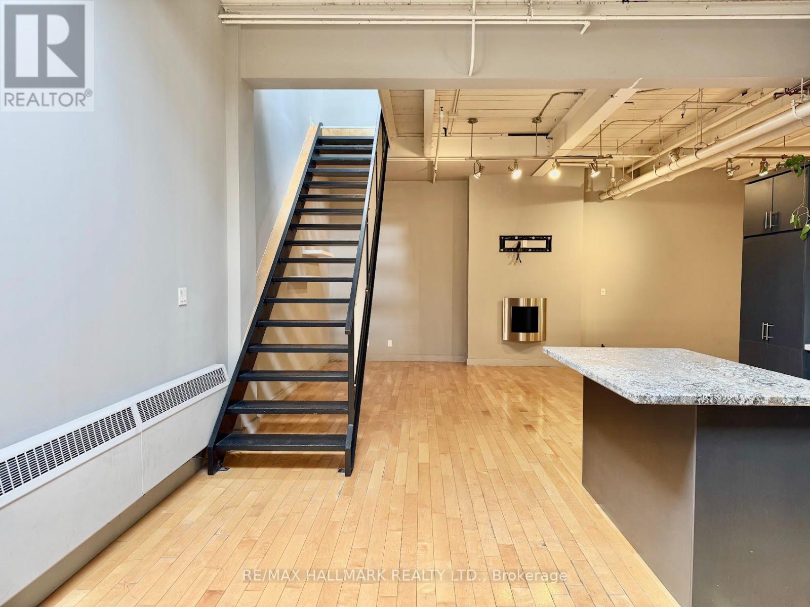 232 - 1173 Dundas Street E, Toronto, Ontario  M4M 3P1 - Photo 2 - E12000231