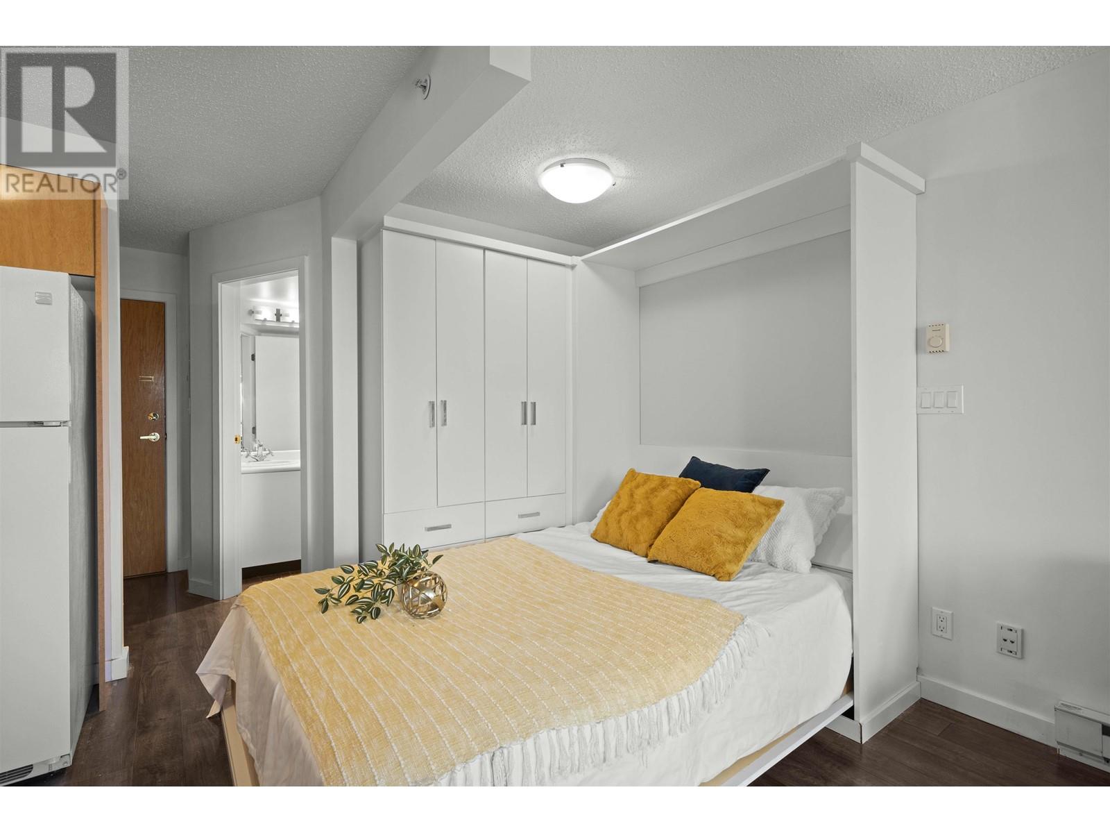 Listing Picture 10 of 23 : 2006 939 HOMER STREET, Vancouver / 溫哥華 - 魯藝地產 Yvonne Lu Group - MLS Medallion Club Member