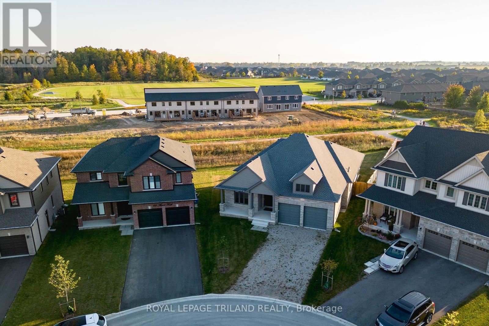 64 Acorn Trail, St. Thomas, Ontario  N5R 0H8 - Photo 3 - X12000301