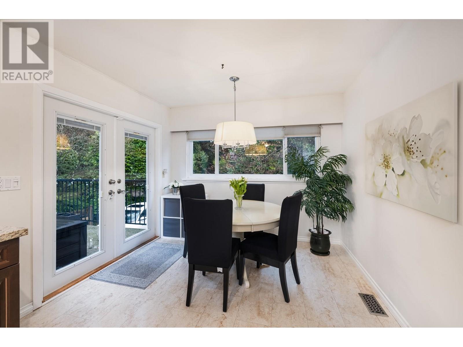 4233 Capilano Road, North Vancouver, British Columbia  V7R 4J6 - Photo 16 - R2969714