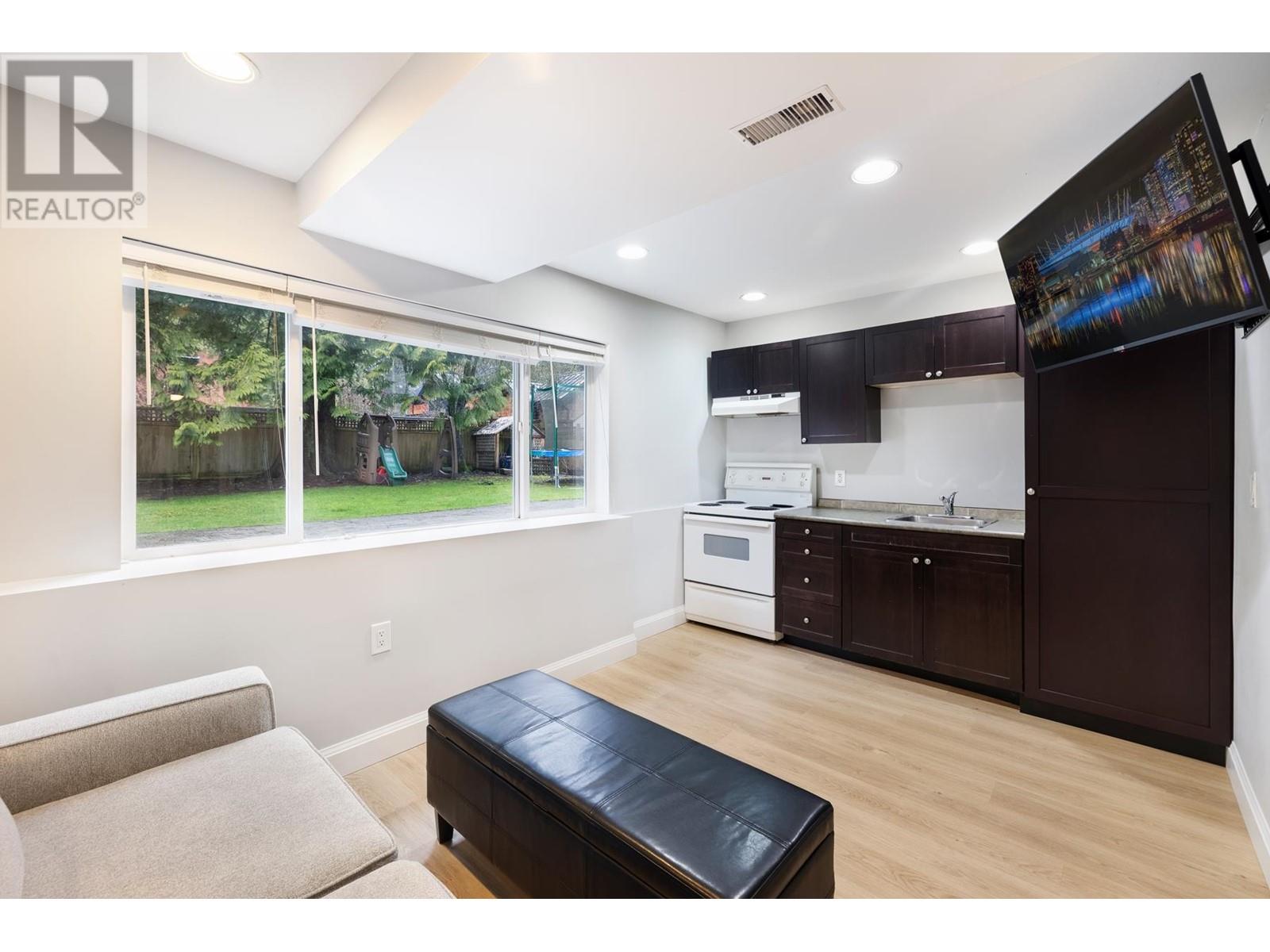 4233 Capilano Road, North Vancouver, British Columbia  V7R 4J6 - Photo 30 - R2969714