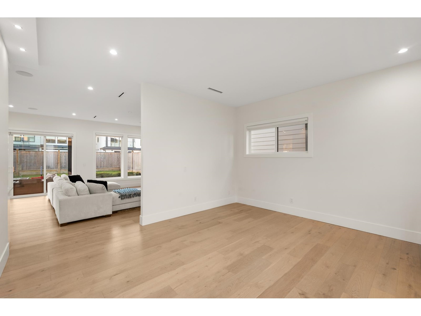 1267 160a Street, Surrey, British Columbia  V4A 7T7 - Photo 11 - R2973286