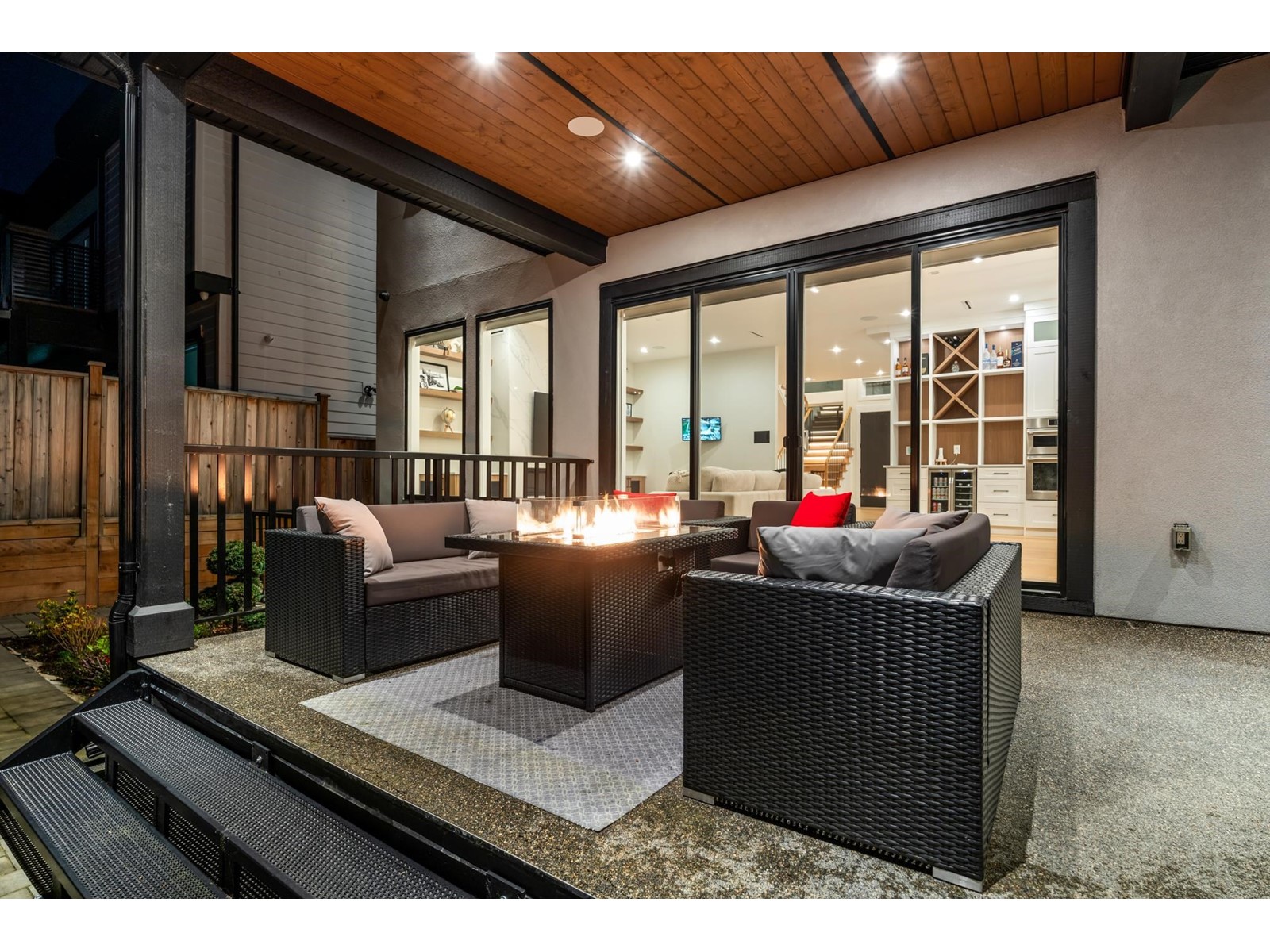 1267 160a Street, Surrey, British Columbia  V4A 7T7 - Photo 32 - R2973286