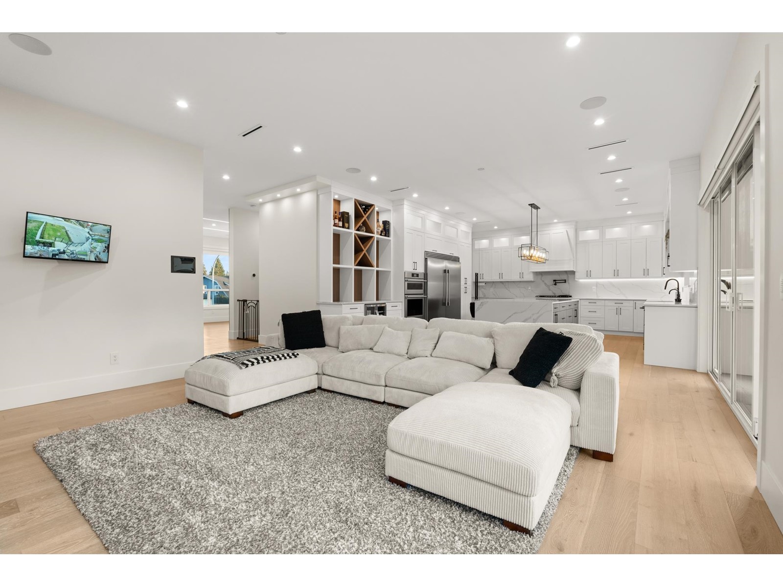 1267 160a Street, Surrey, British Columbia  V4A 7T7 - Photo 9 - R2973286