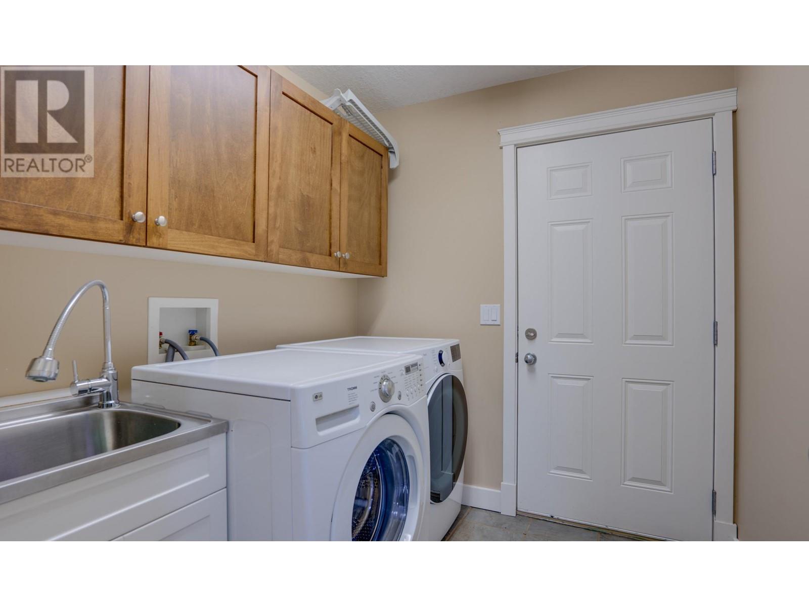 7104 Lakeridge Drive, Vernon, British Columbia  V1H 1P3 - Photo 25 - 10337418