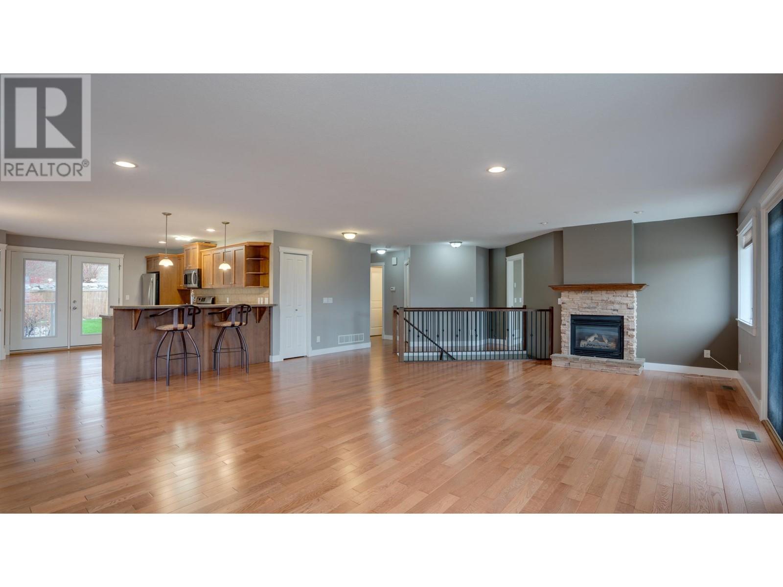 7104 Lakeridge Drive, Vernon, British Columbia  V1H 1P3 - Photo 19 - 10337418