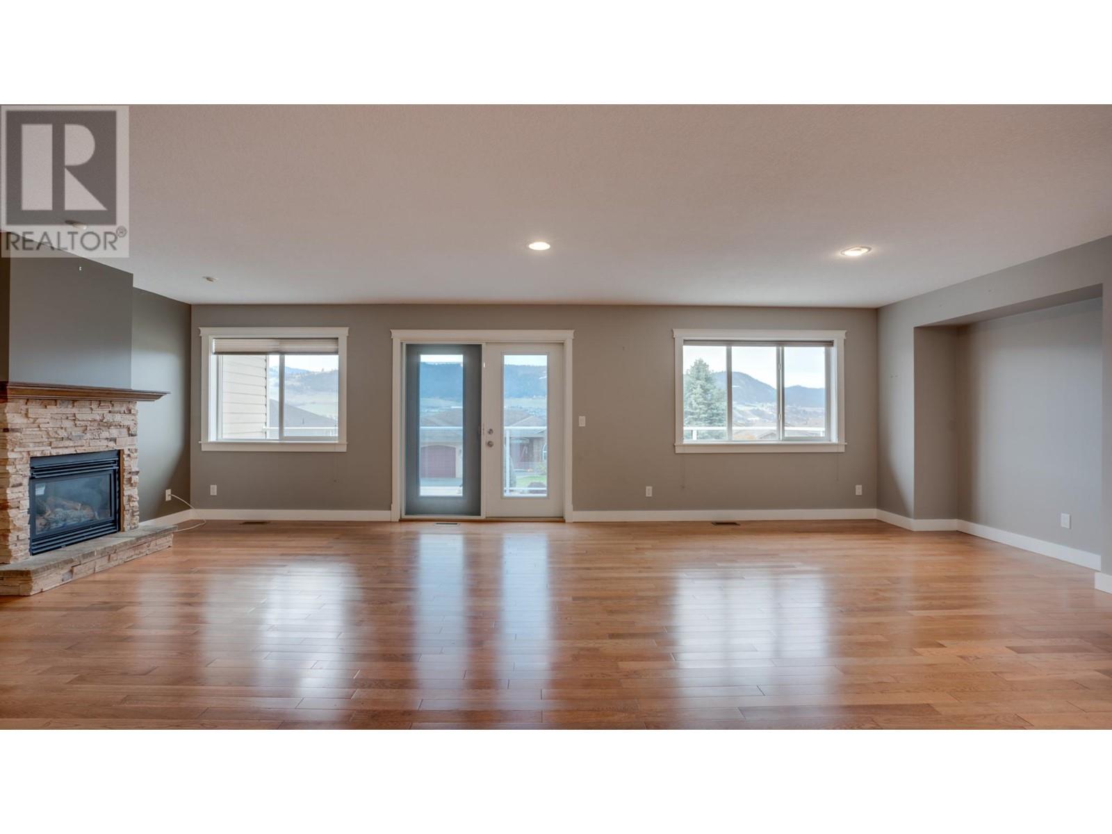 7104 Lakeridge Drive, Vernon, British Columbia  V1H 1P3 - Photo 17 - 10337418