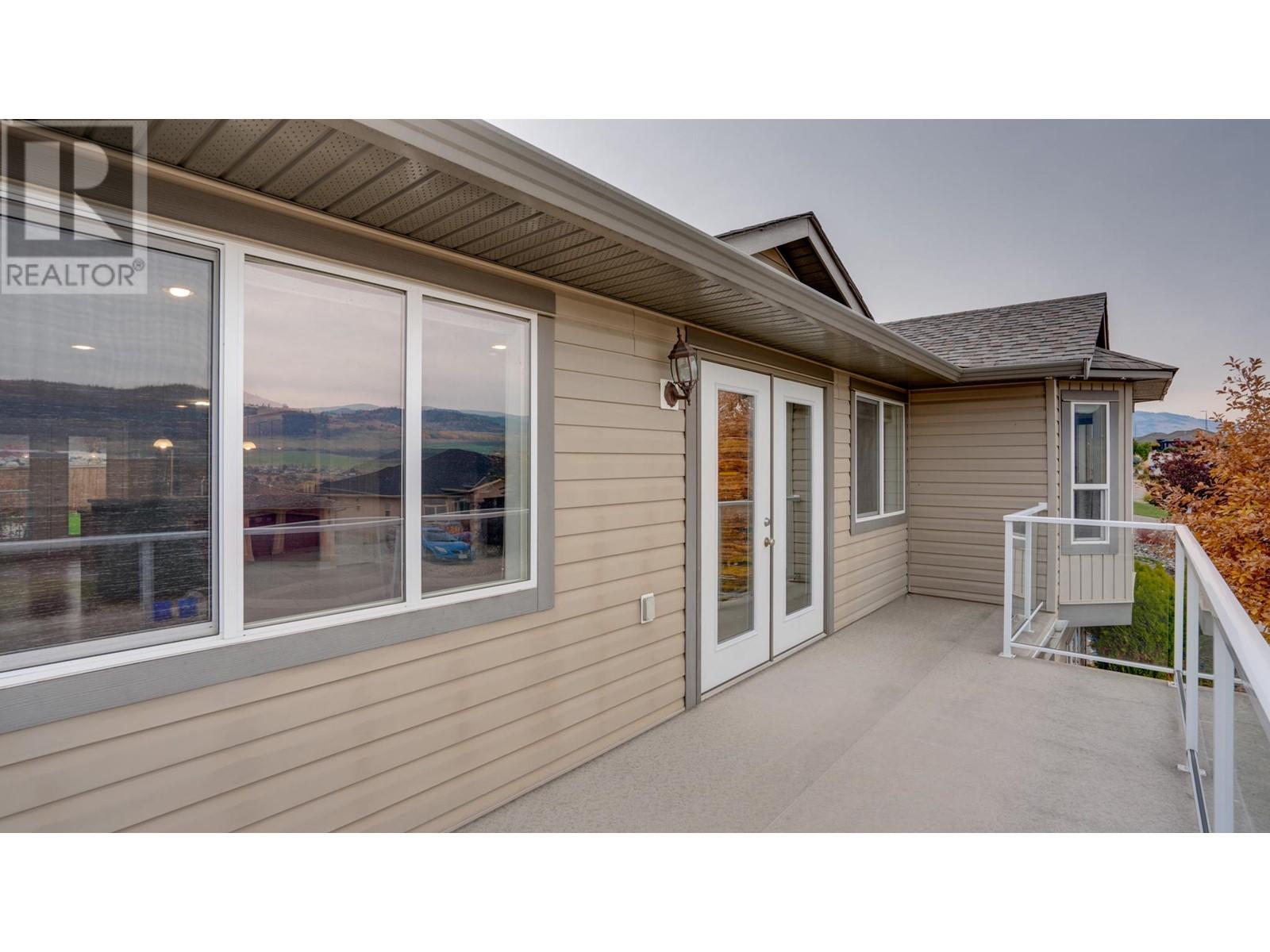 Property at 7104 Lakeridge Drive image 3