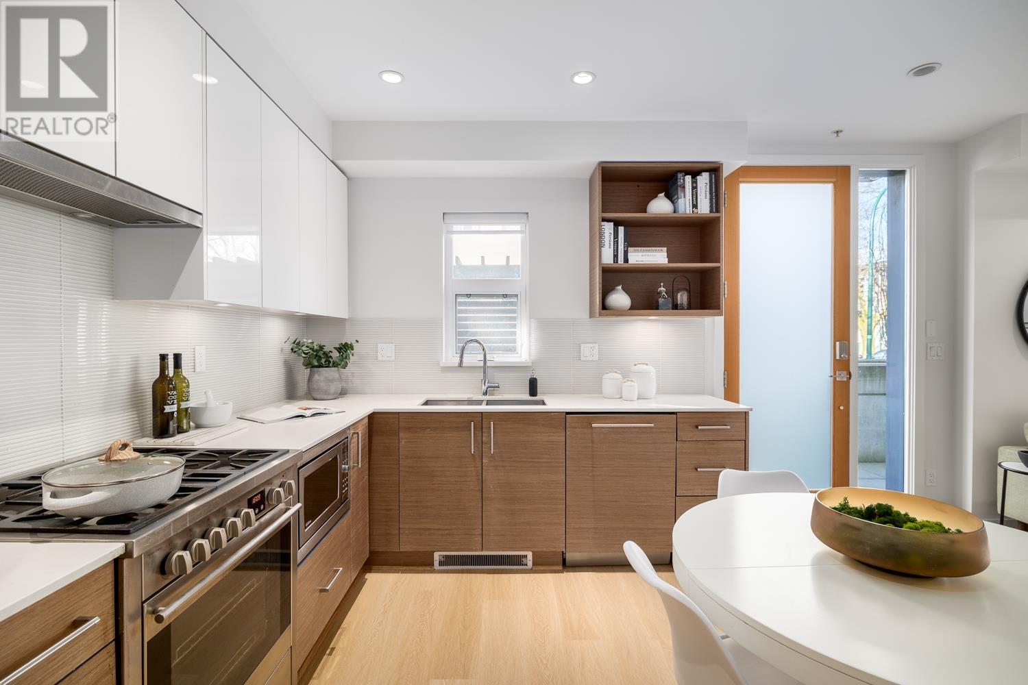 3161 Quebec Street, Vancouver, British Columbia  V5T 3B3 - Photo 3 - R2972644