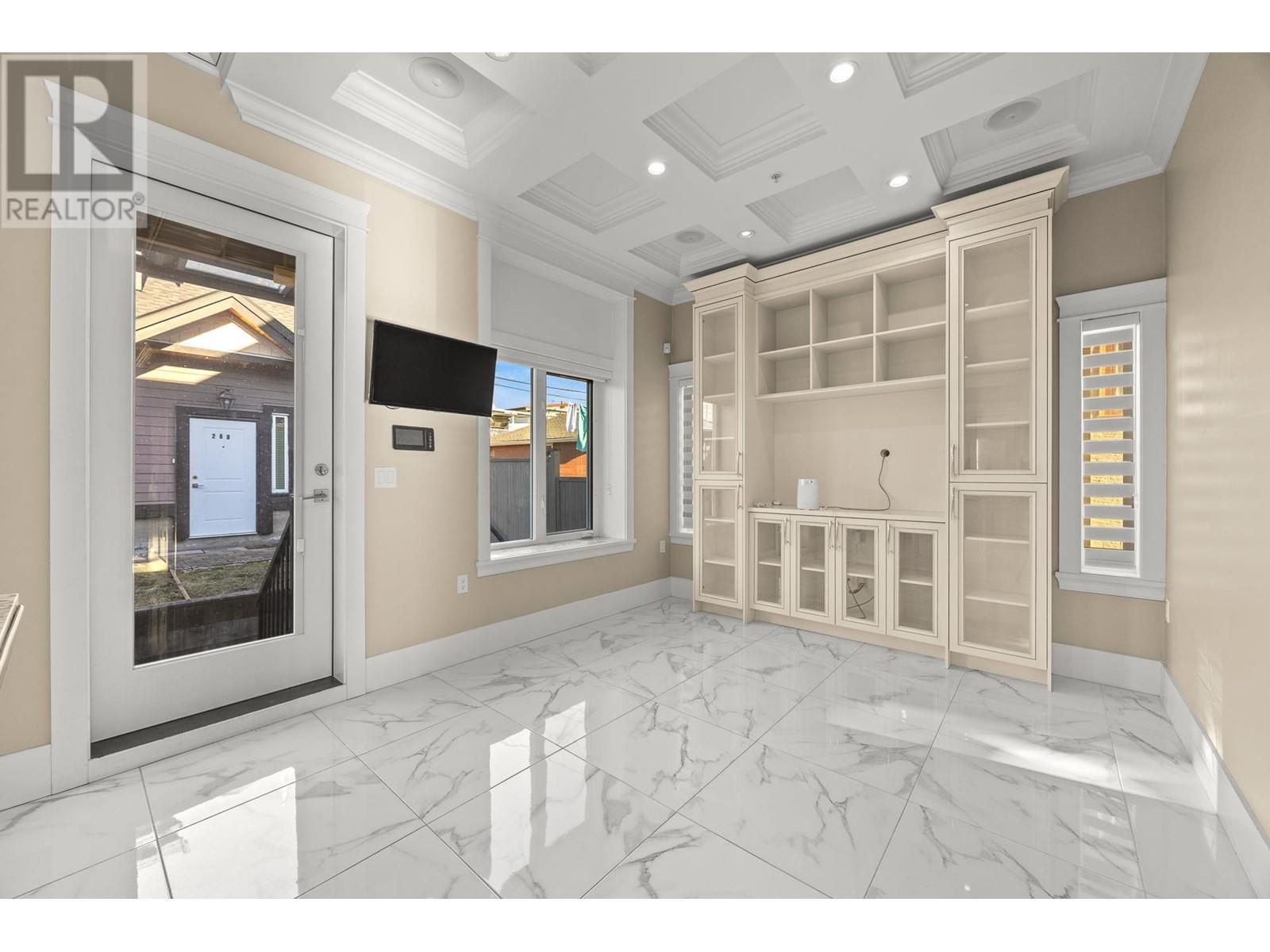 Listing Picture 10 of 37 : 273 E 58TH AVENUE, Vancouver / 溫哥華 - 魯藝地產 Yvonne Lu Group - MLS Medallion Club Member