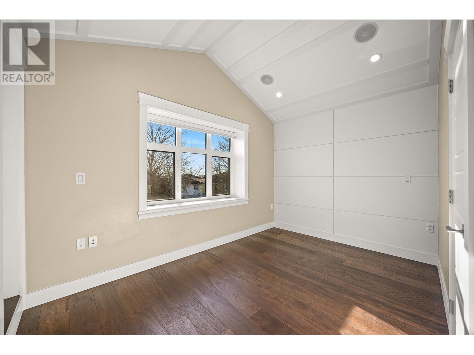 Listing Picture 18 of 37 : 273 E 58TH AVENUE, Vancouver / 溫哥華 - 魯藝地產 Yvonne Lu Group - MLS Medallion Club Member