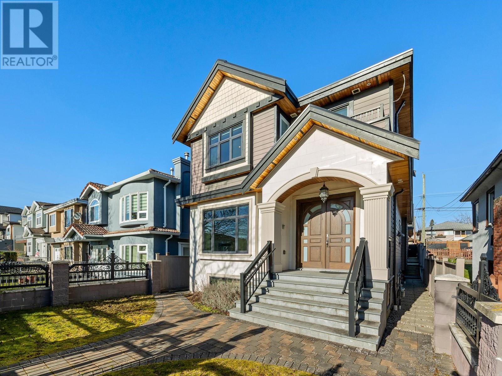 Listing Picture 2 of 37 : 273 E 58TH AVENUE, Vancouver / 溫哥華 - 魯藝地產 Yvonne Lu Group - MLS Medallion Club Member