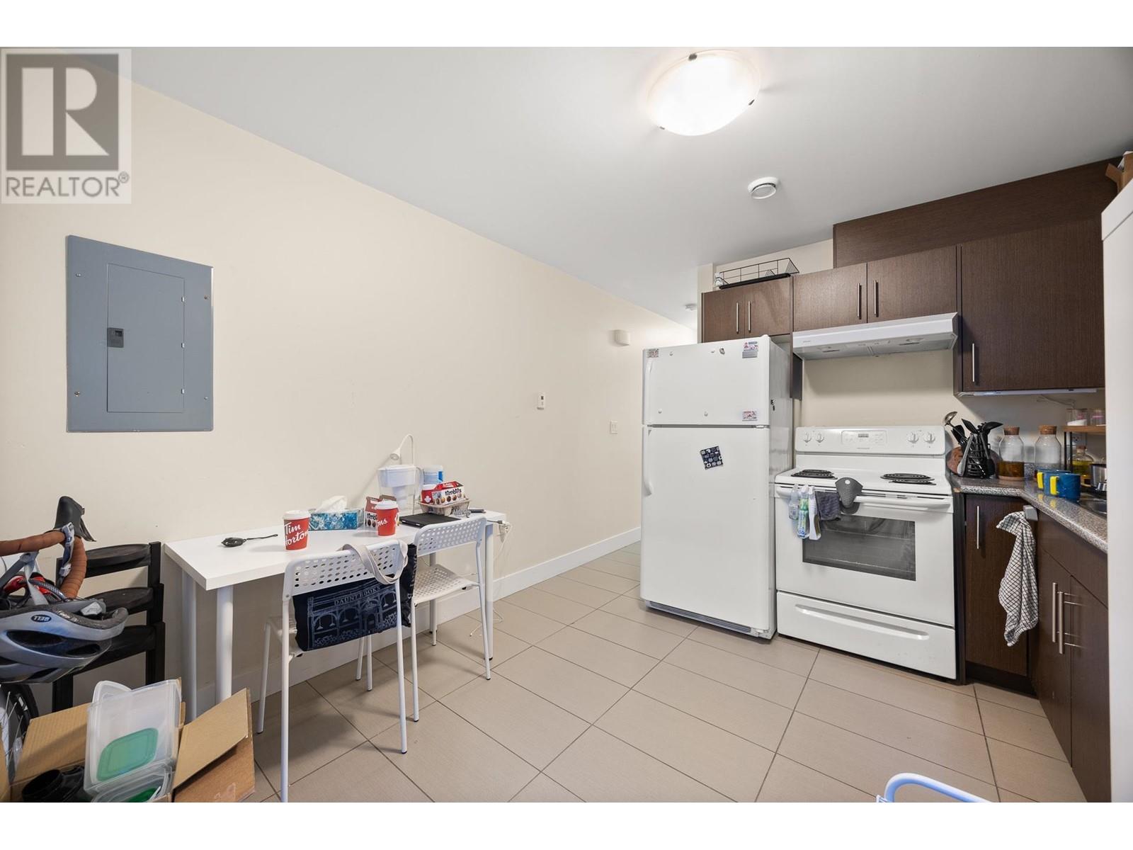 Listing Picture 27 of 37 : 273 E 58TH AVENUE, Vancouver / 溫哥華 - 魯藝地產 Yvonne Lu Group - MLS Medallion Club Member