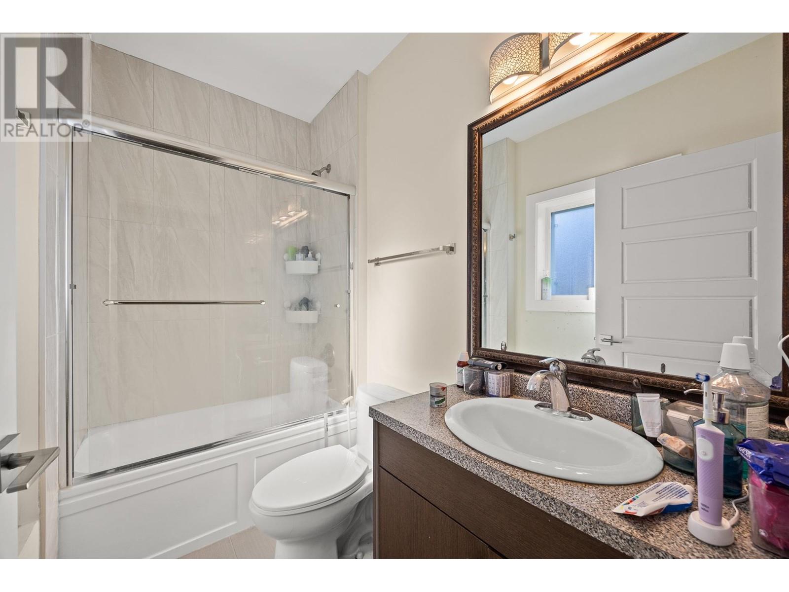 Listing Picture 30 of 37 : 273 E 58TH AVENUE, Vancouver / 溫哥華 - 魯藝地產 Yvonne Lu Group - MLS Medallion Club Member