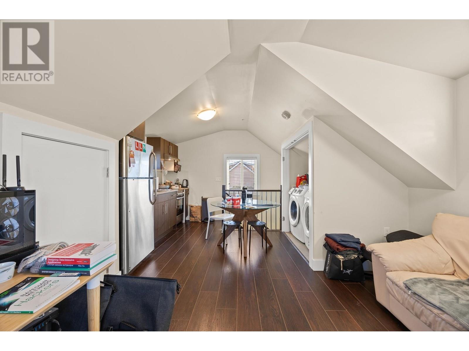 Listing Picture 32 of 37 : 273 E 58TH AVENUE, Vancouver / 溫哥華 - 魯藝地產 Yvonne Lu Group - MLS Medallion Club Member