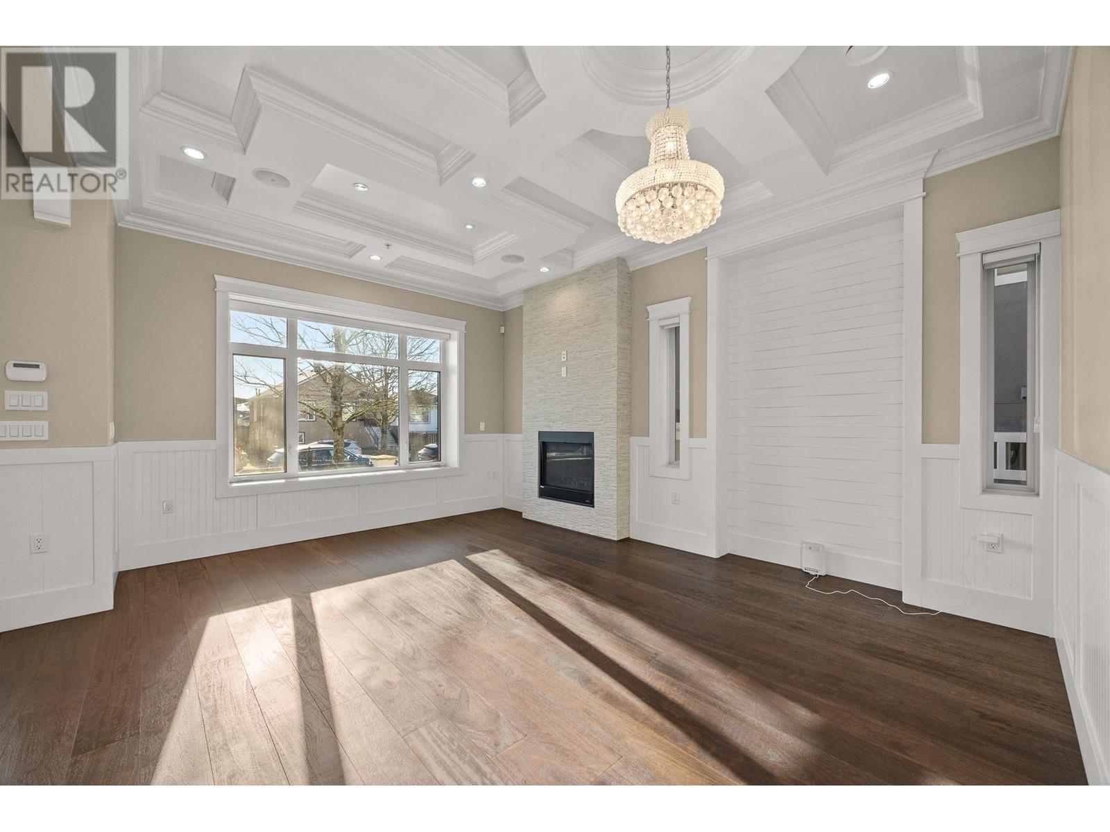 Listing Picture 8 of 37 : 273 E 58TH AVENUE, Vancouver / 溫哥華 - 魯藝地產 Yvonne Lu Group - MLS Medallion Club Member