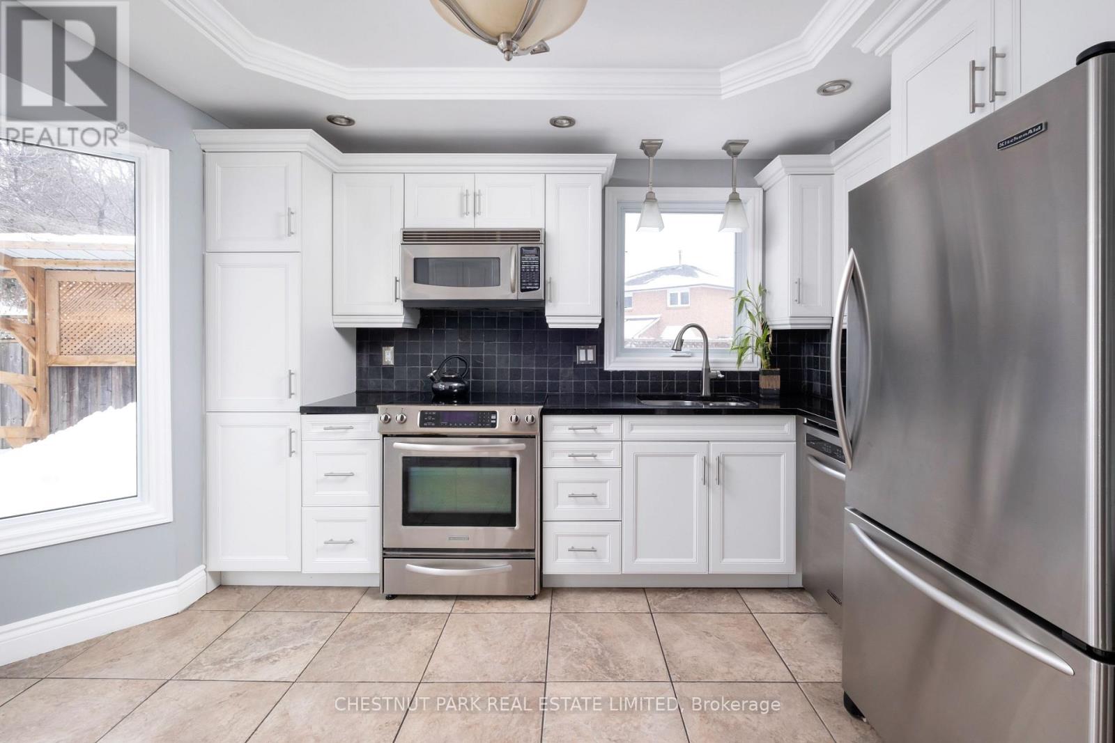 82 Philosopher's Trail, Brampton, Ontario  L6S 4C9 - Photo 19 - W12000373