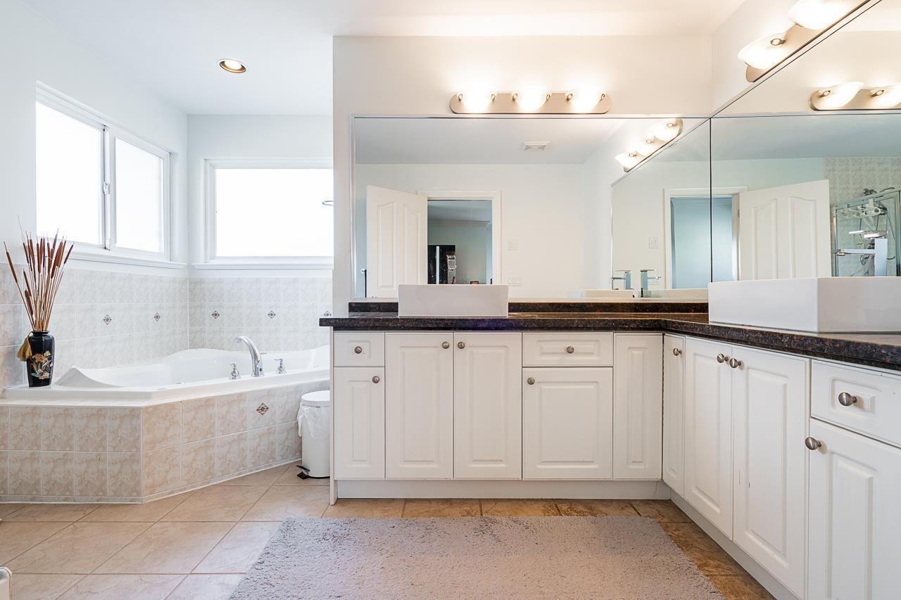 14605 67b Avenue, Surrey, British Columbia  V3S 0Z4 - Photo 13 - R2971682